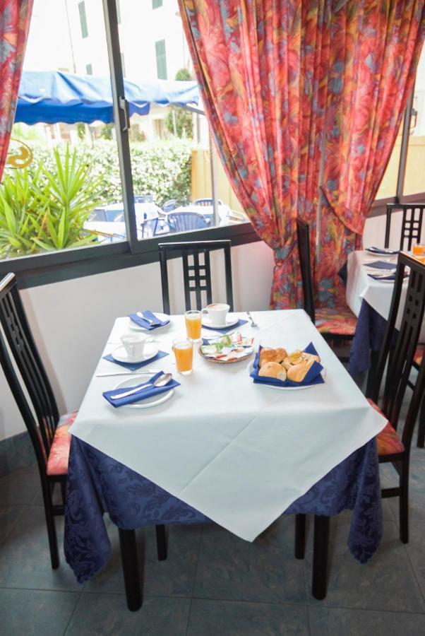 Hotel Raphael Montecatini Terme Luaran gambar